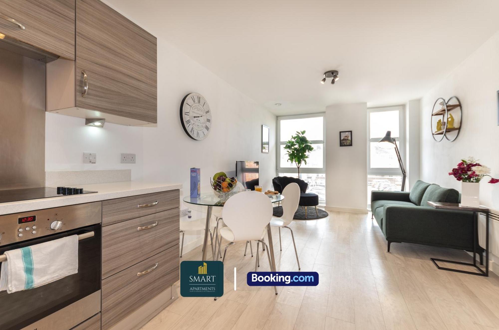 Spacious City Center Apartment By Smart Apartments Short Lets & Serviced Accommodation Apartment Southampton With Free Wifi מראה חיצוני תמונה