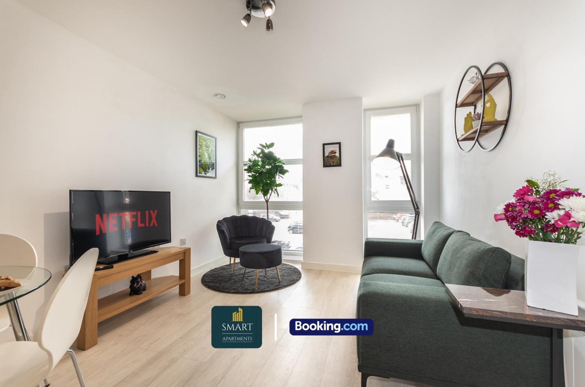 Spacious City Center Apartment By Smart Apartments Short Lets & Serviced Accommodation Apartment Southampton With Free Wifi מראה חיצוני תמונה