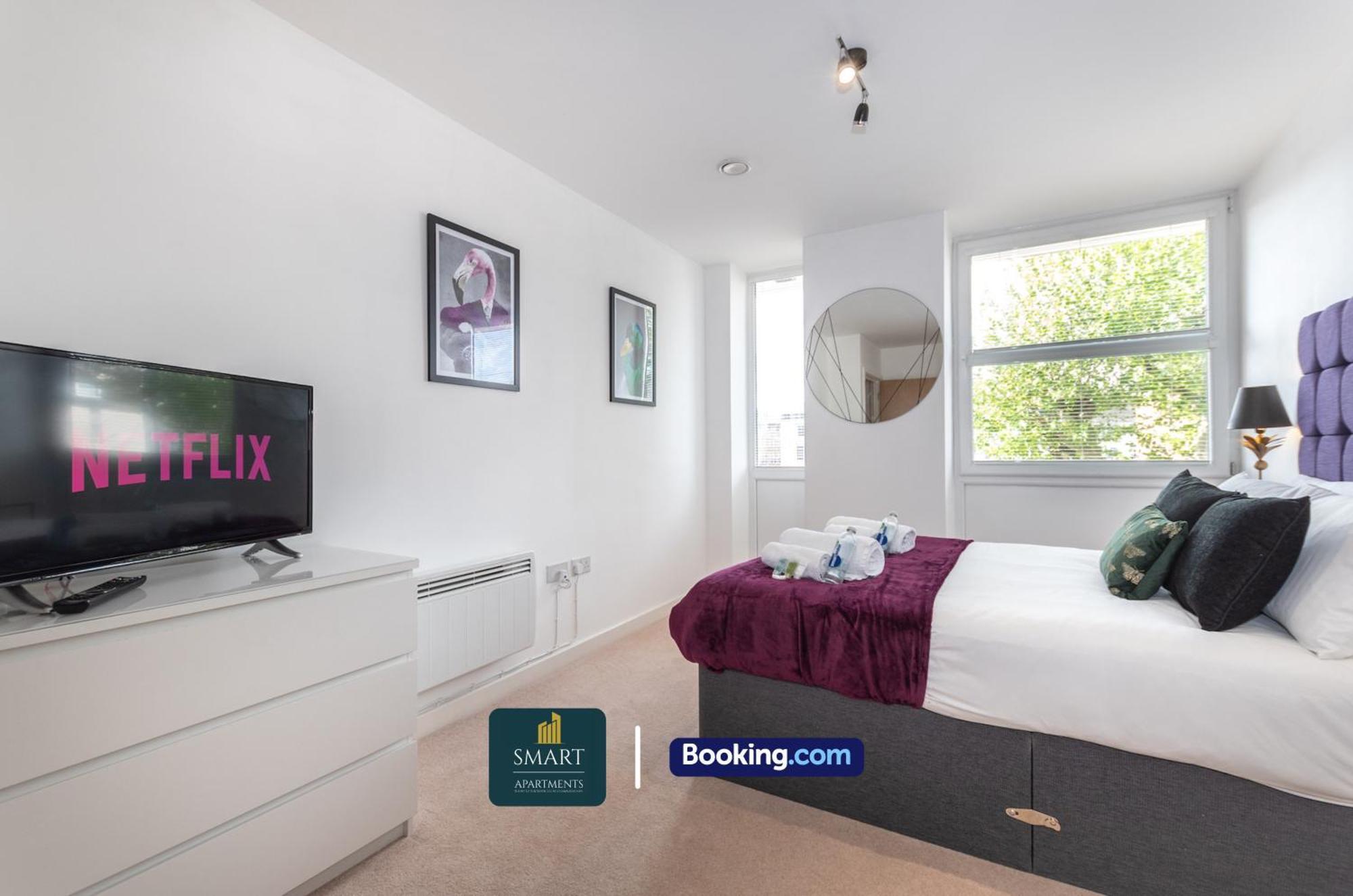 Spacious City Center Apartment By Smart Apartments Short Lets & Serviced Accommodation Apartment Southampton With Free Wifi מראה חיצוני תמונה